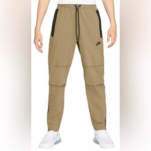 Nike Men’s Tech Woven Pants
